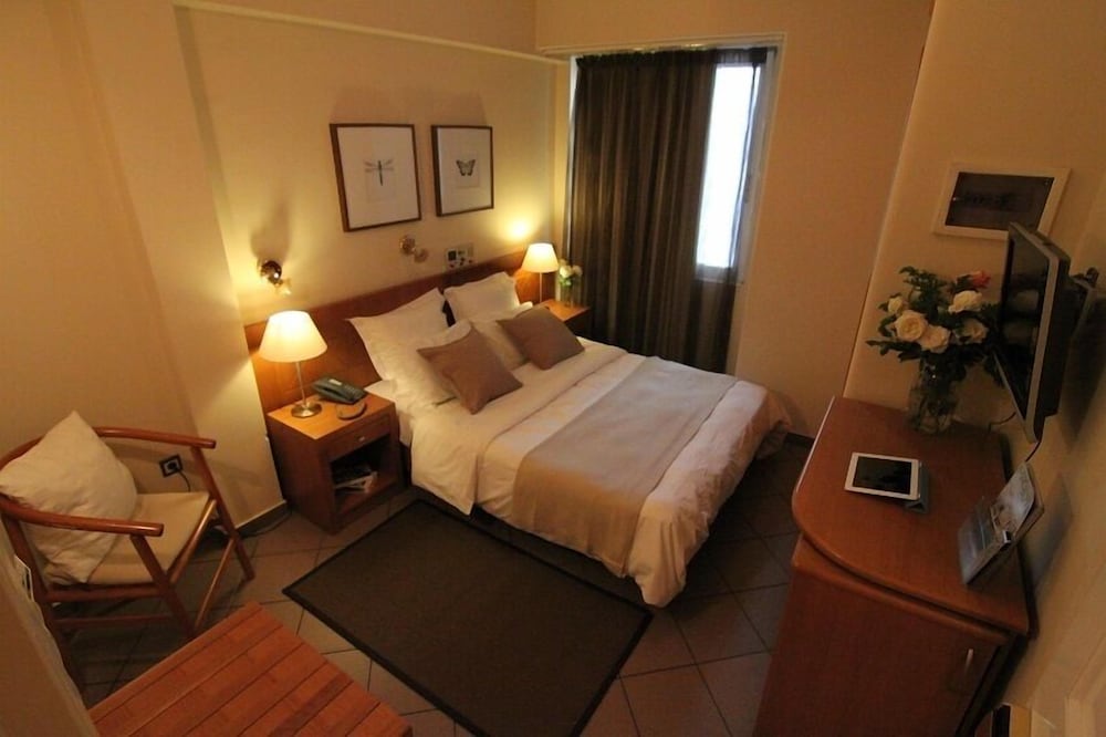 Achillion Hotel 8
