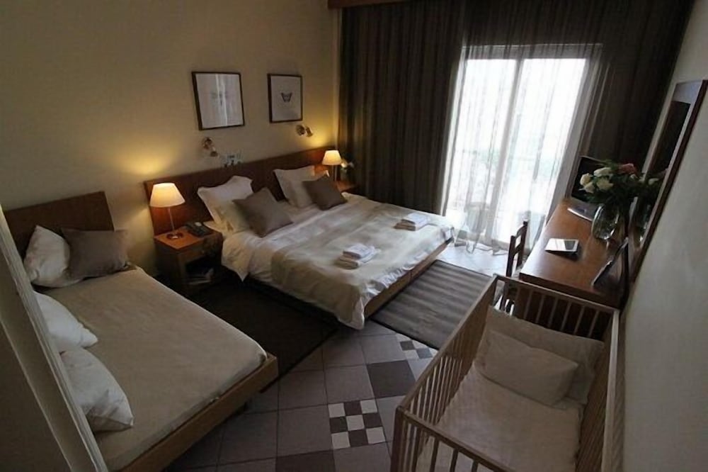 Achillion Hotel 10