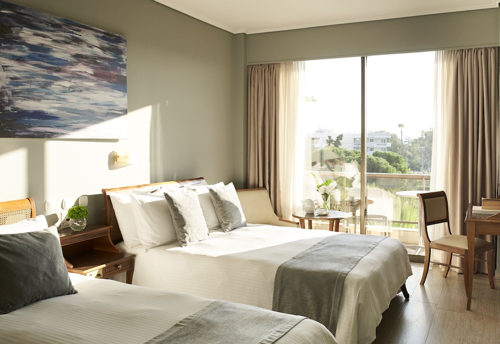 Golden Sun Hotel 7