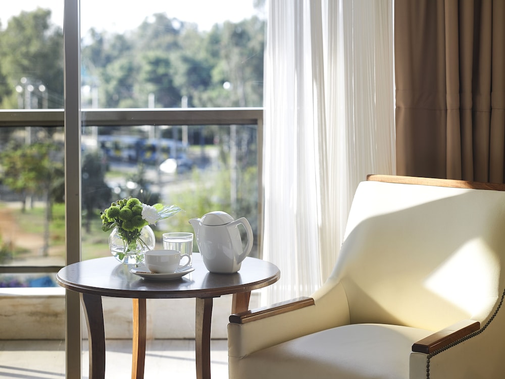 Golden Sun Hotel 14