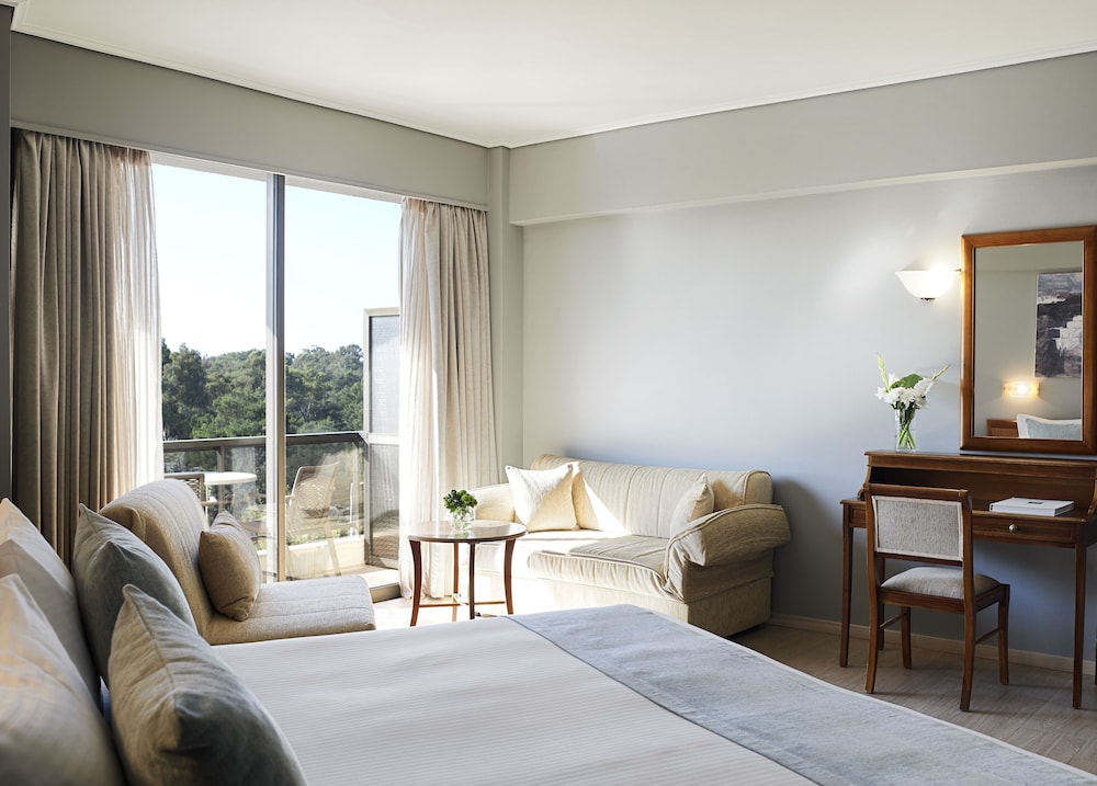 Golden Sun Hotel 4