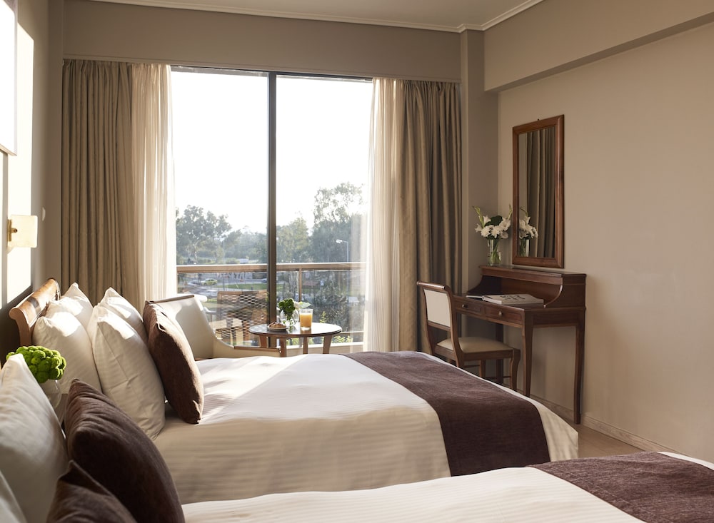 Golden Sun Hotel 18
