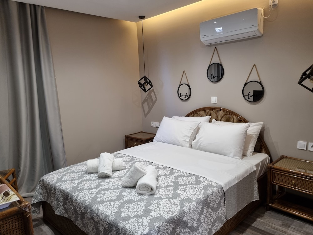 Hotel Parthenis 10