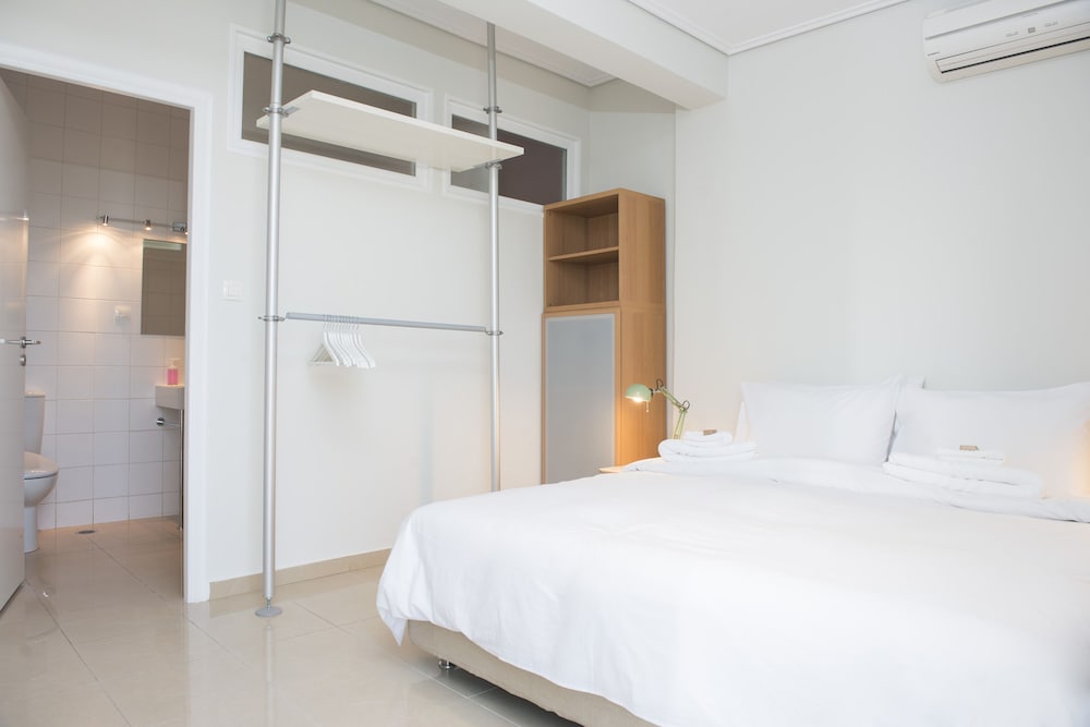 Athens Studios & Backpackers 5