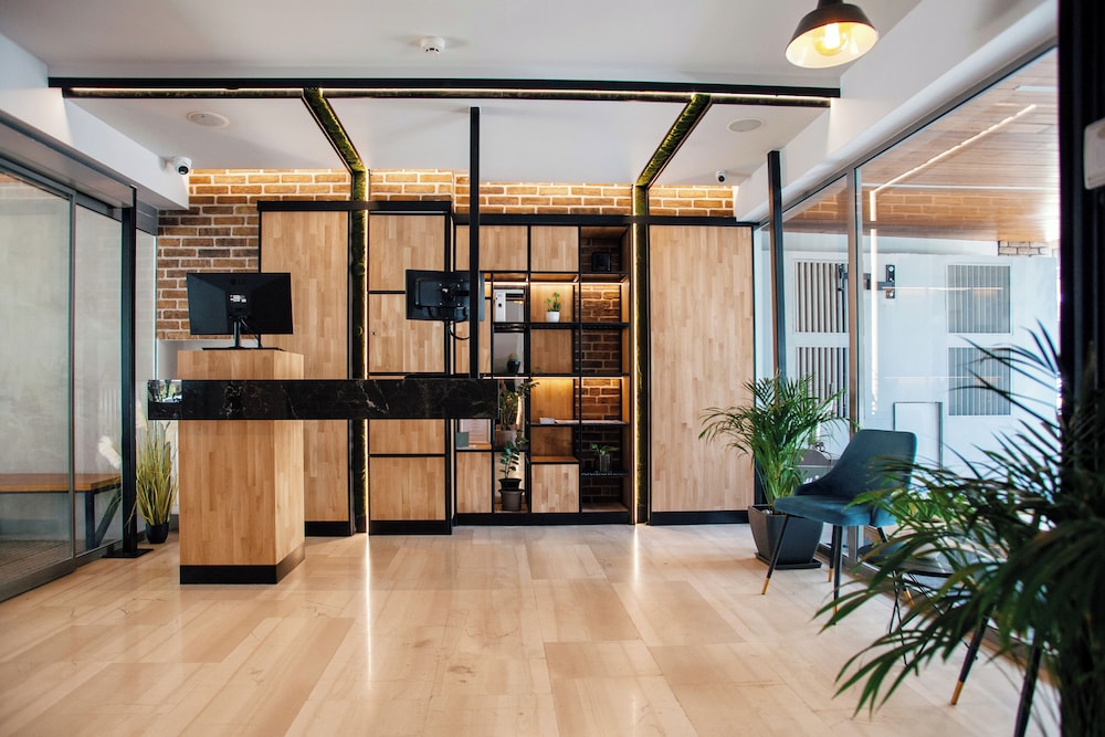 Athens Studios & Backpackers 2