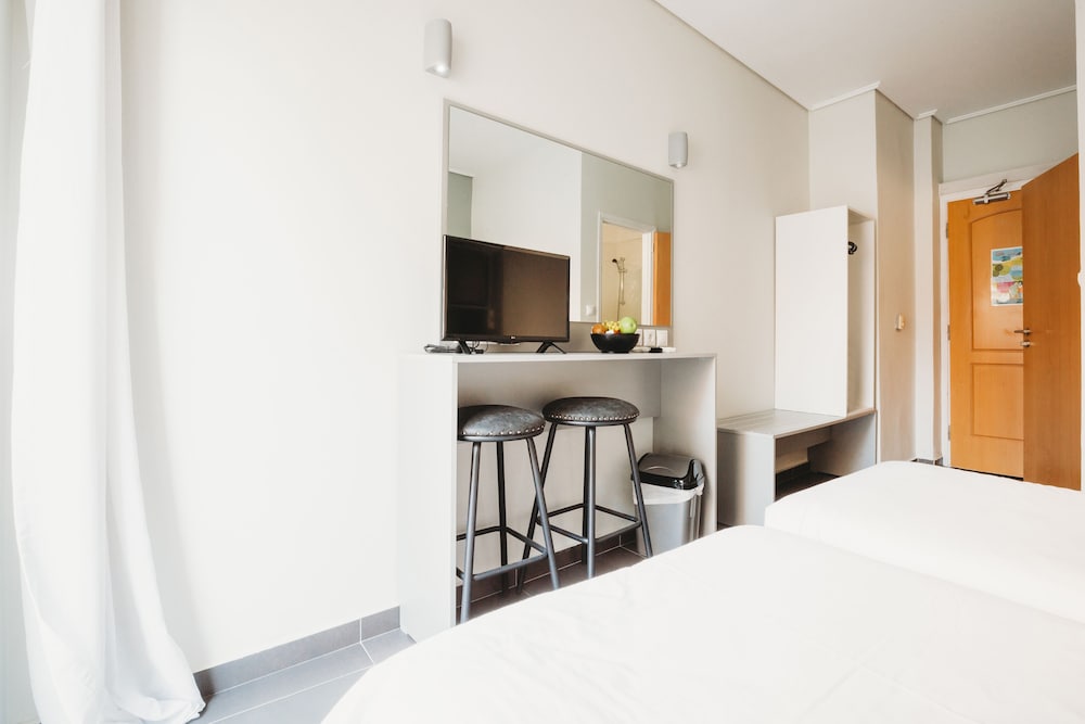 Athens Studios & Backpackers 14