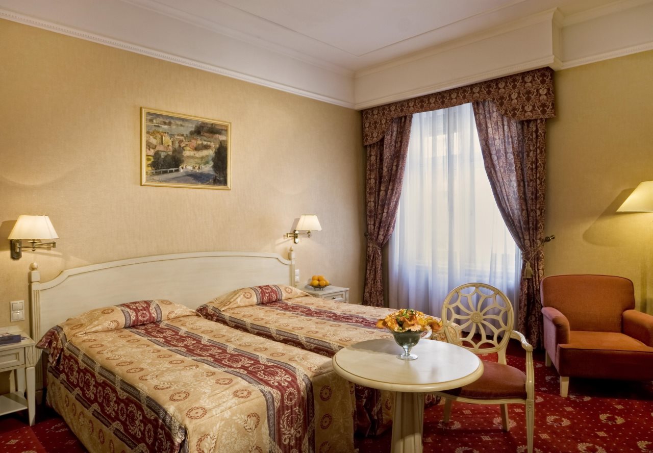 Danubius Hotel Astoria City Center 12