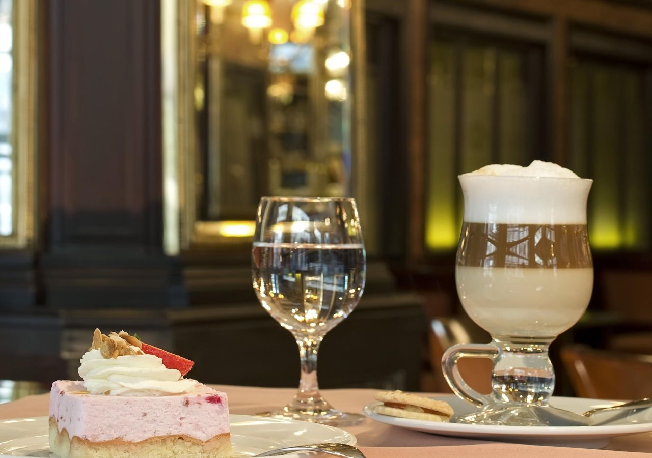 Danubius Hotel Astoria City Center 21
