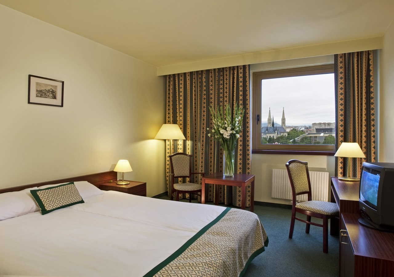 Danubius Hotel Hungaria City Center 4