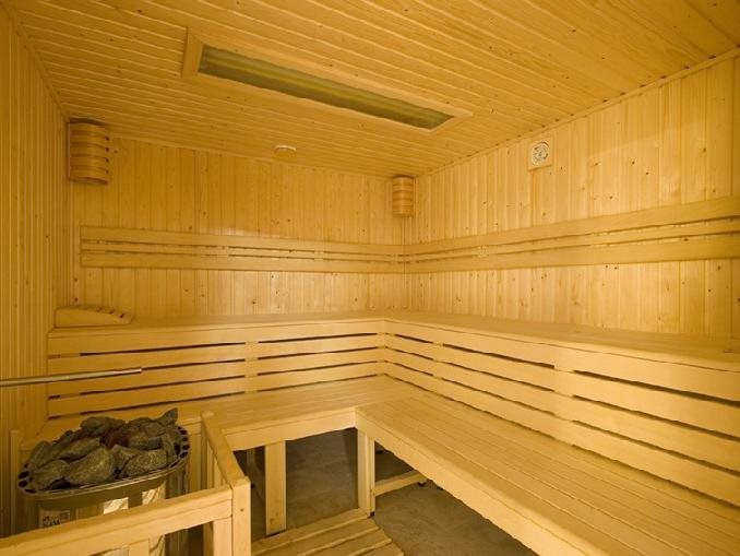 Rubin Wellness & Conference Hotel 8