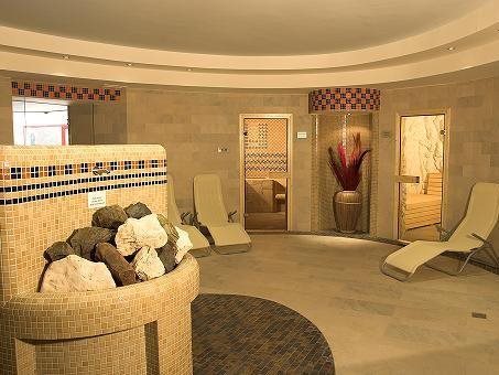 Rubin Wellness & Conference Hotel 7