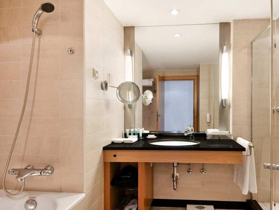 Crowne Plaza Budapest 16