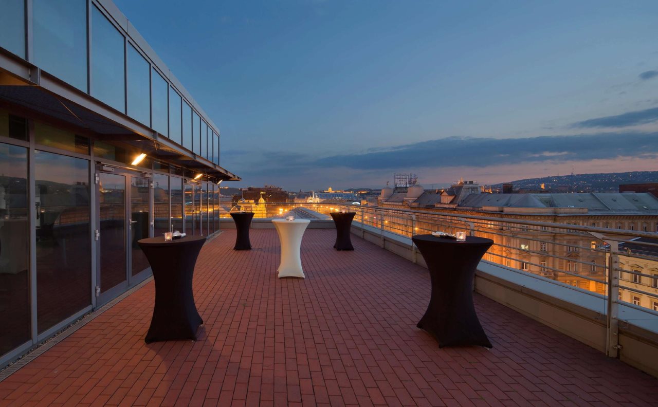 Crowne Plaza Budapest 18