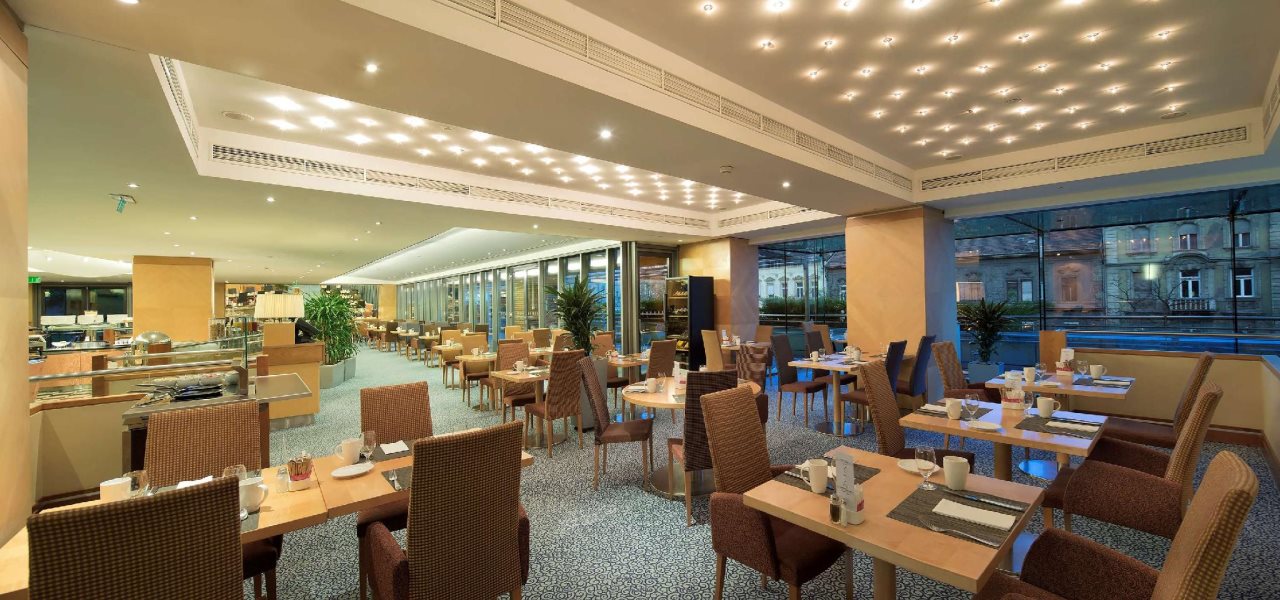 Crowne Plaza Budapest 22