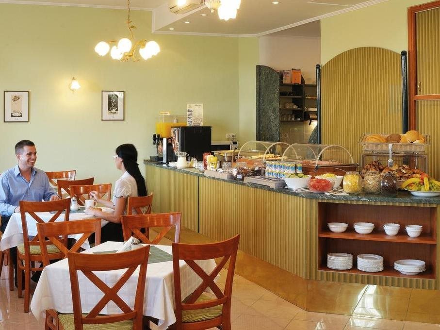 Baross Hotel by Mellow Mood Hotels 10
