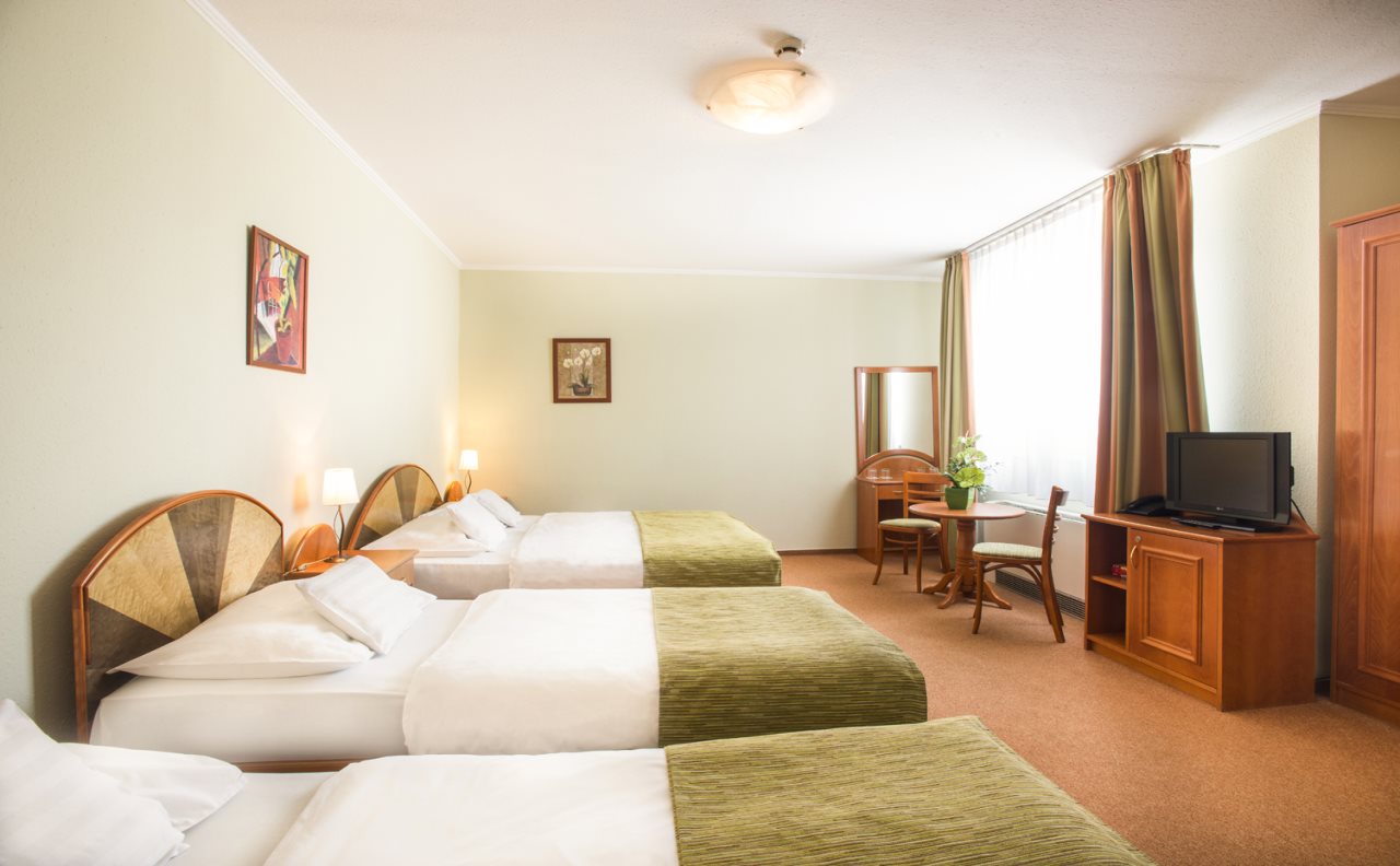 Baross Hotel by Mellow Mood Hotels 18