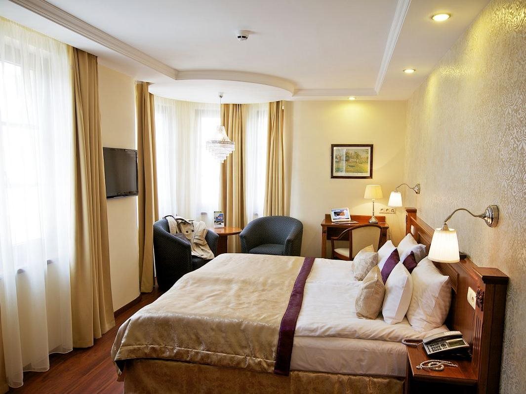 Gold Hotel Budapest 2