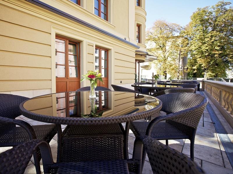 Gold Hotel Budapest 8