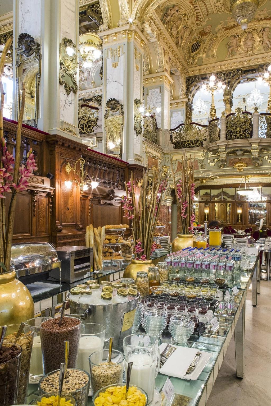Anantara New York Palace Budapest Hotel 24