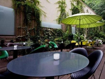 Leon Hotel & Lounge 13