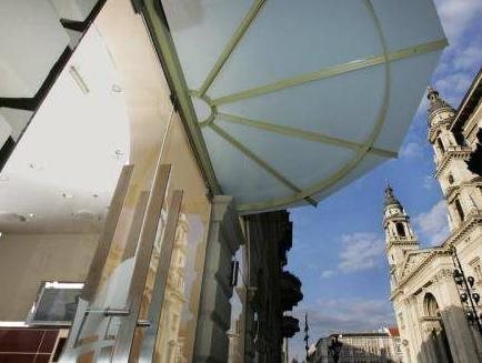 Hotel Central Basilica 21