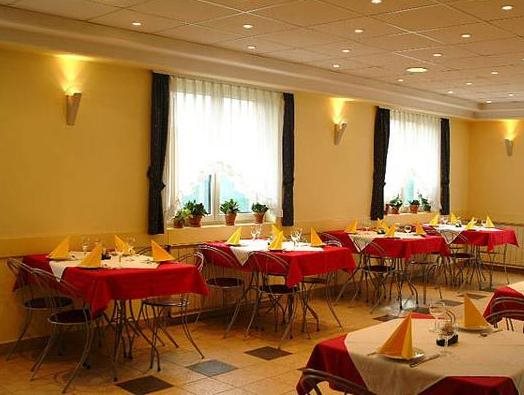 Hotel Luna Budapest 3