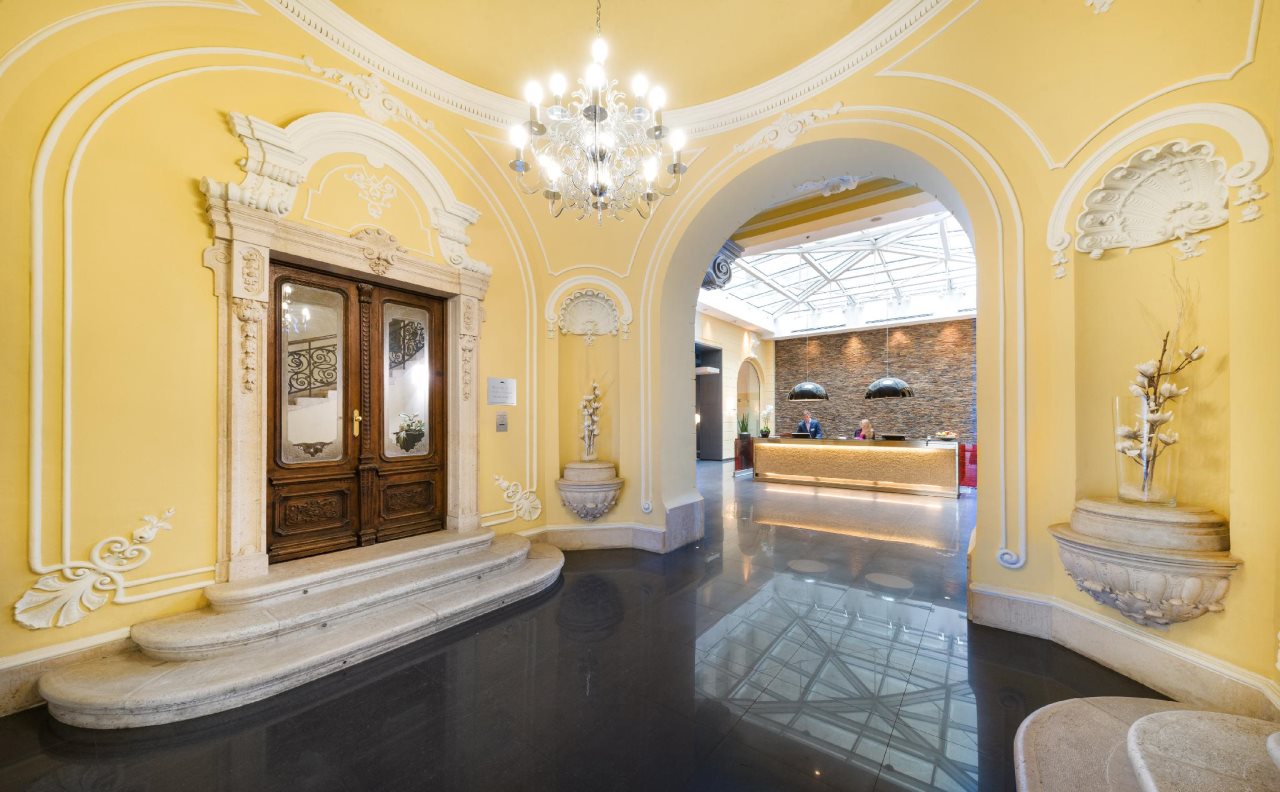 Eurostars Palazzo Zichy 1