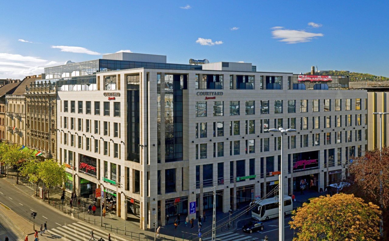 Courtyard by Marriott Budapest City Center 1