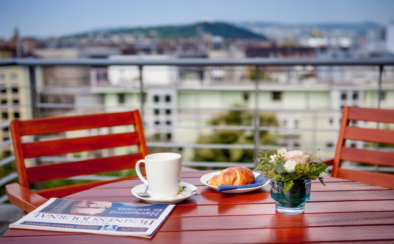 Escala Hotel & Suites 8