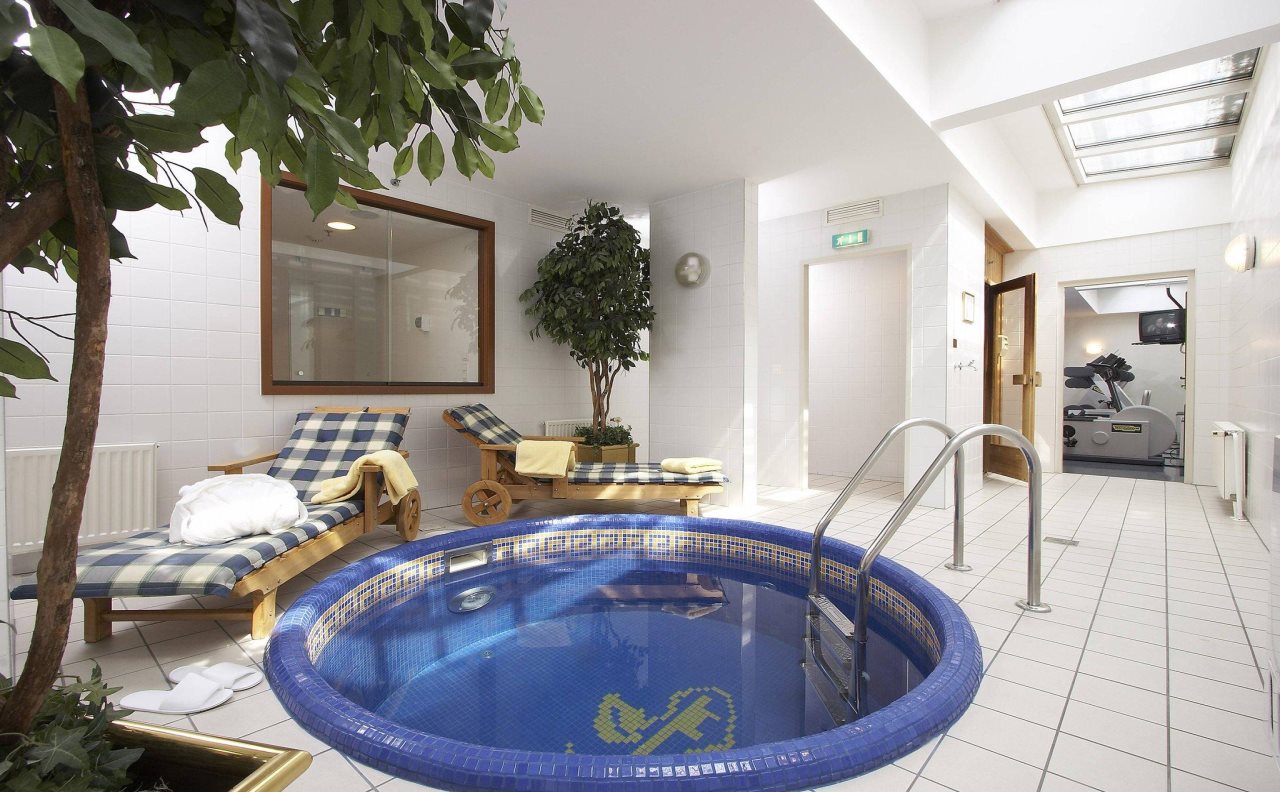 Marriott Executive Apartments Millennium Court 3