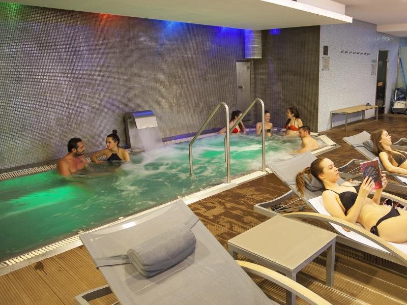 Mango Aparthotel & Spa 16