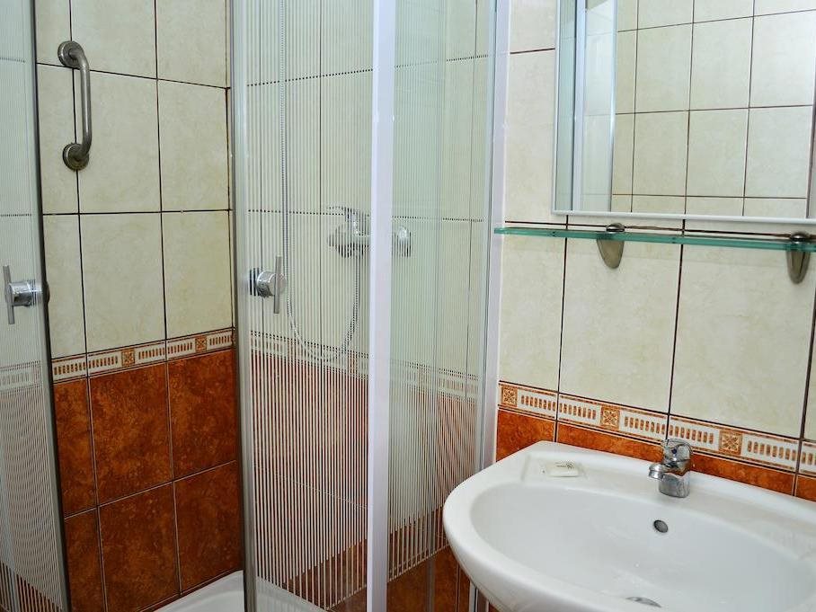 Centrooms House 8