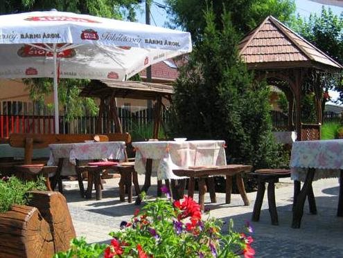 Sarokhaz Panzio 5