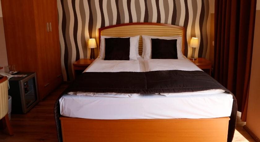 Six Inn Hotel - Budapest 5