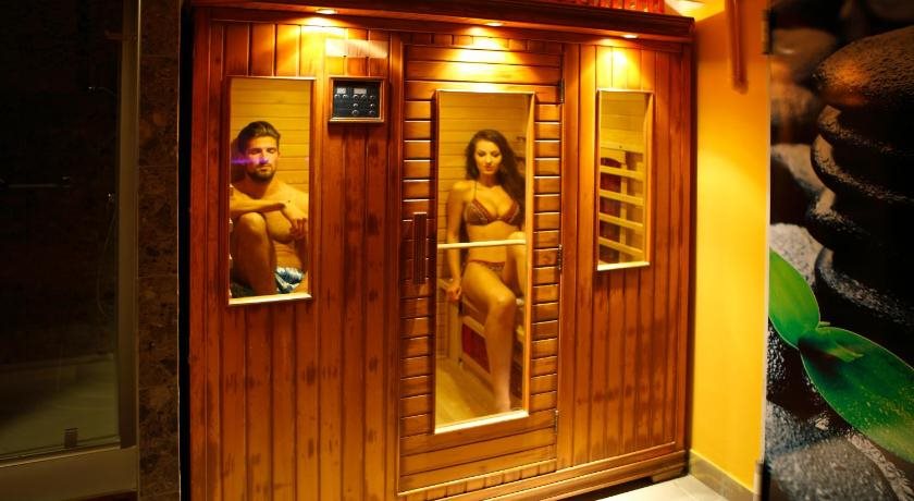 Six Inn Hotel - Budapest 8