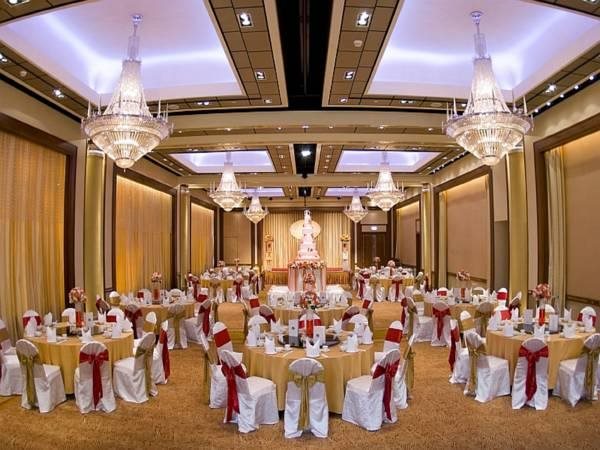 Holiday Inn Bangkok Silom 22