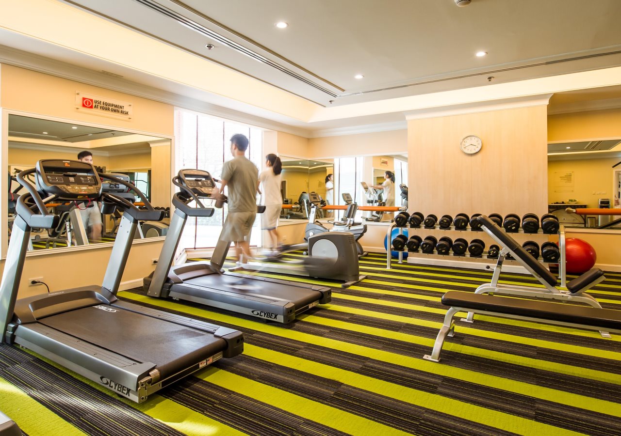 Holiday Inn Bangkok Silom 8