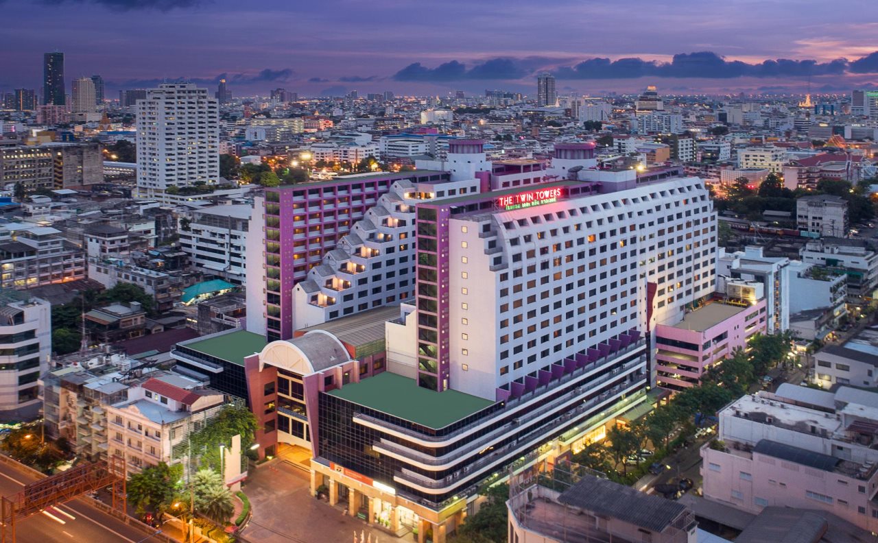 The Twin Towers Hotel 19