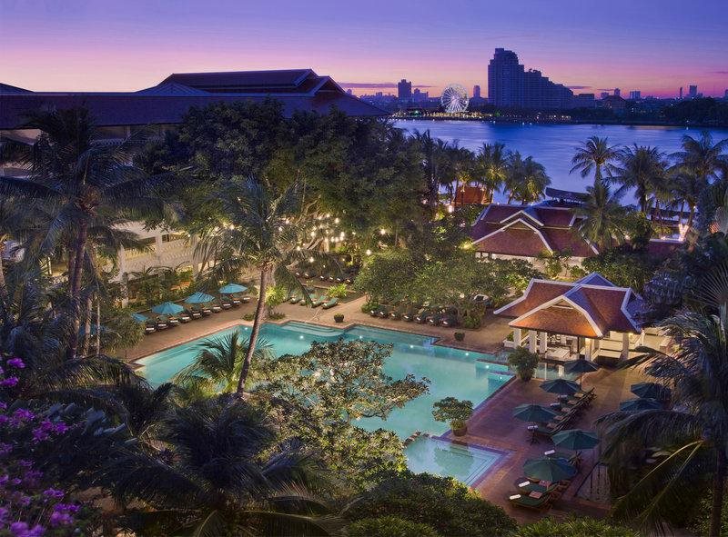Anantara Riverside Bangkok Resort 1