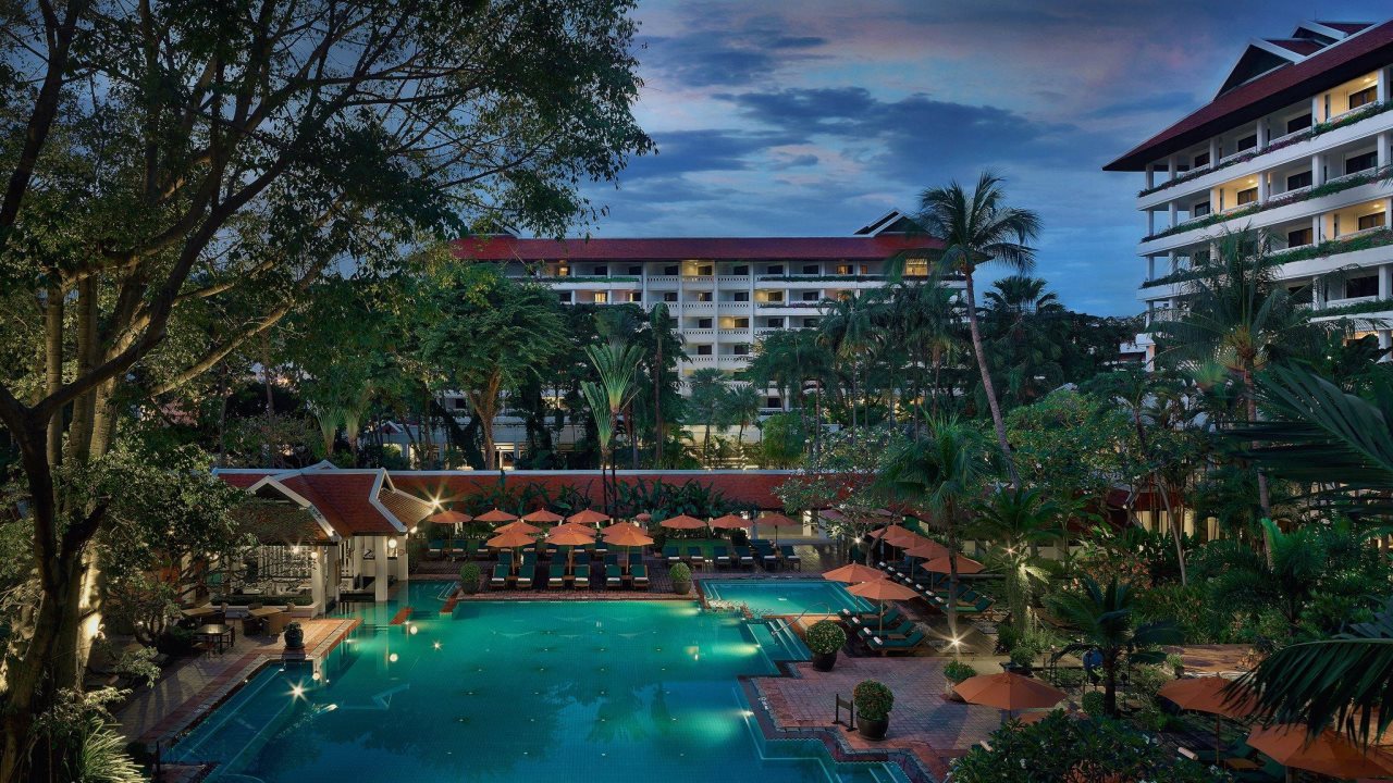 Anantara Riverside Bangkok Resort 15