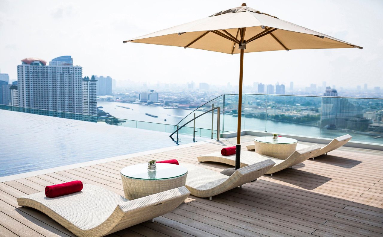 Anantara Riverside Bangkok Resort 16