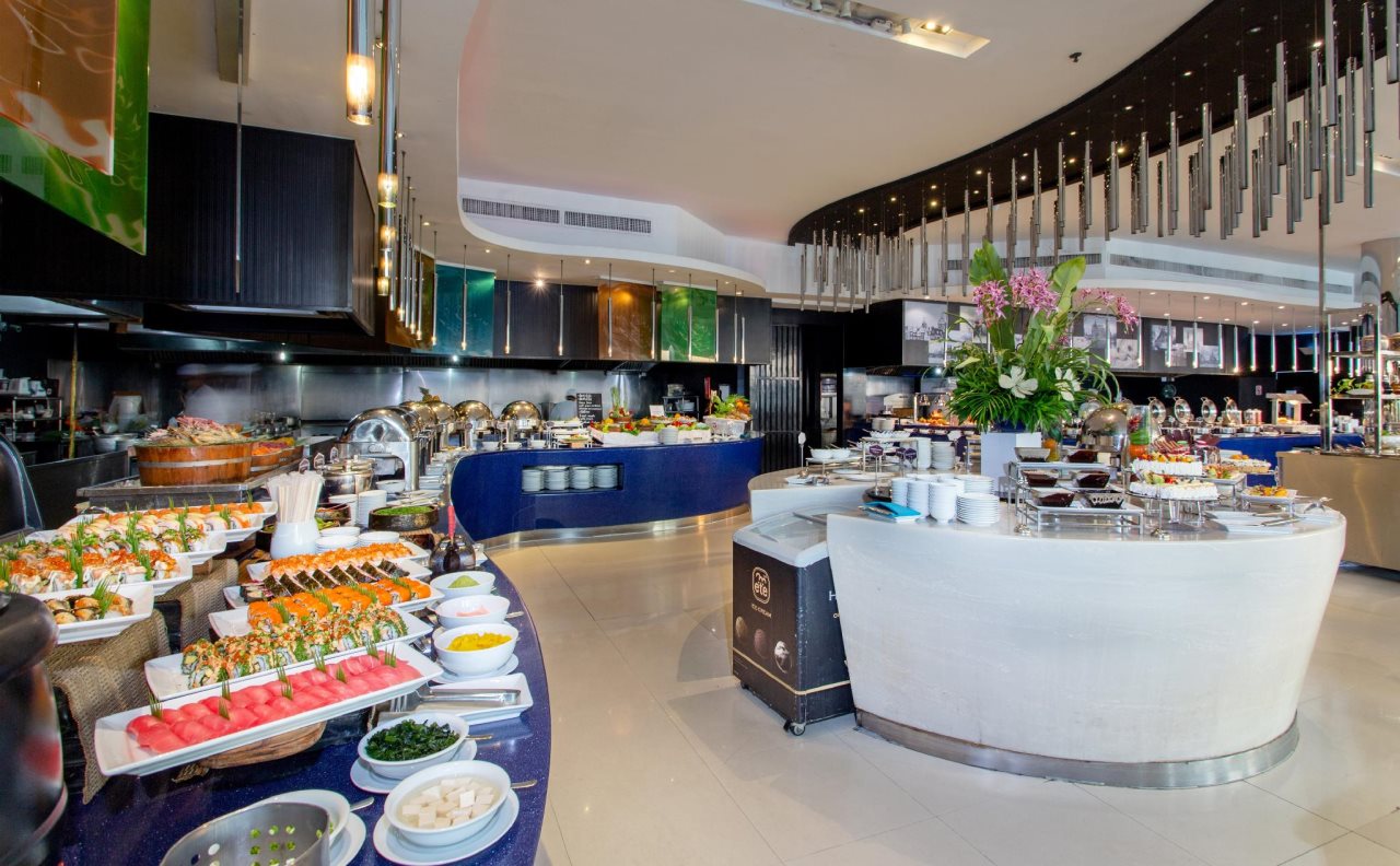 Ramada Plaza by Wyndham Bangkok Menam Riverside 9