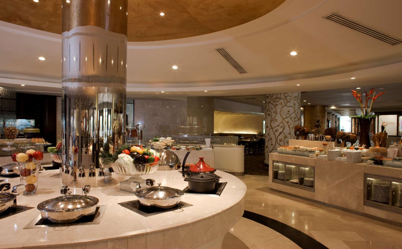 Dusit Thani Bangkok 10