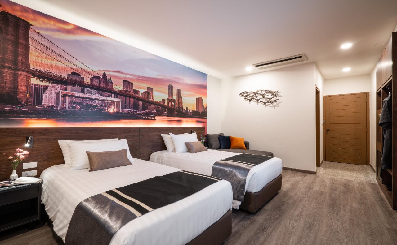 Manhattan Bangkok Hotel 2
