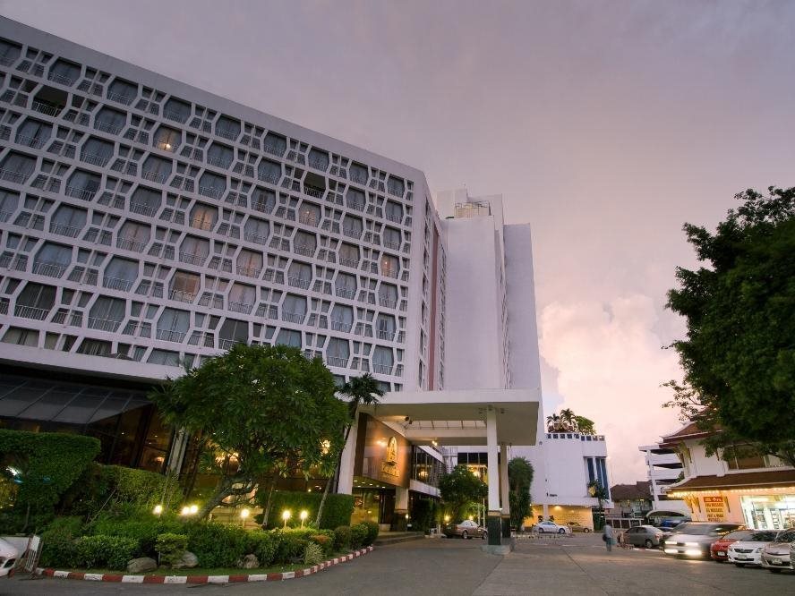 The Montien Surawong Bangkok 23