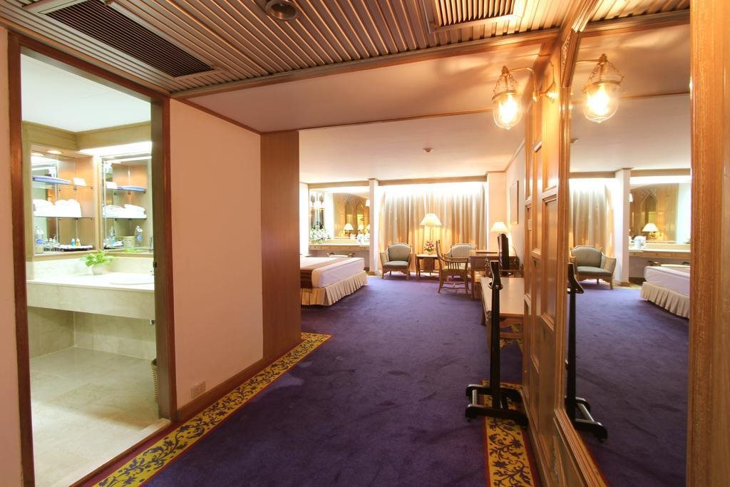 The Montien Surawong Bangkok 8