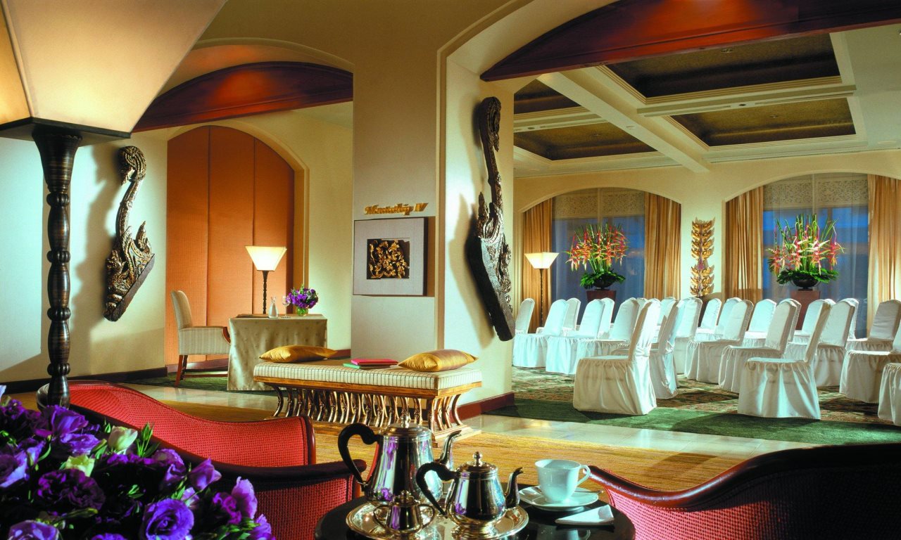 Anantara Siam Bangkok Hotel 18