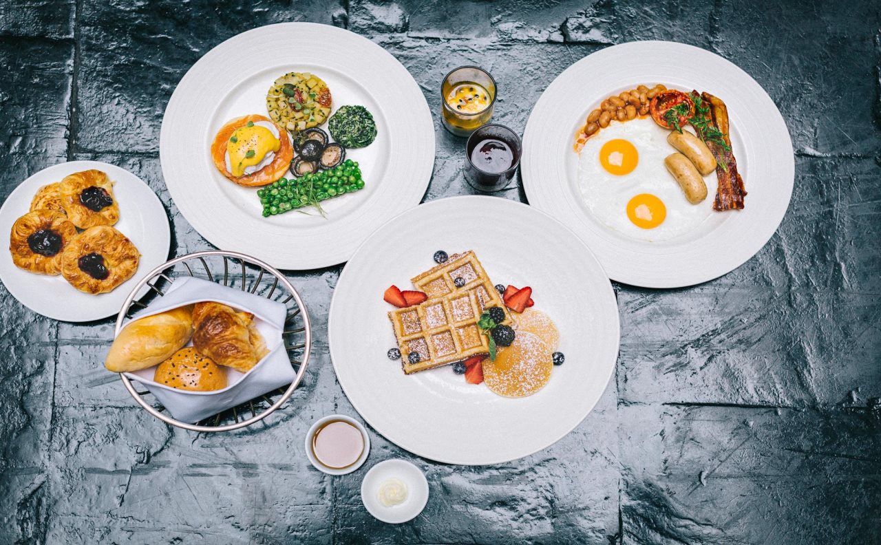 Anantara Siam Bangkok Hotel 21