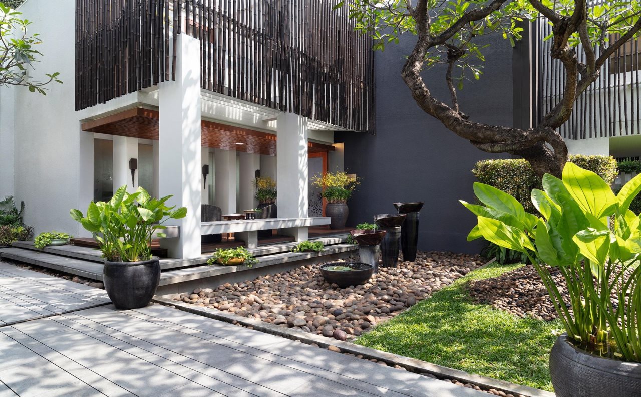 The Sukhothai 13