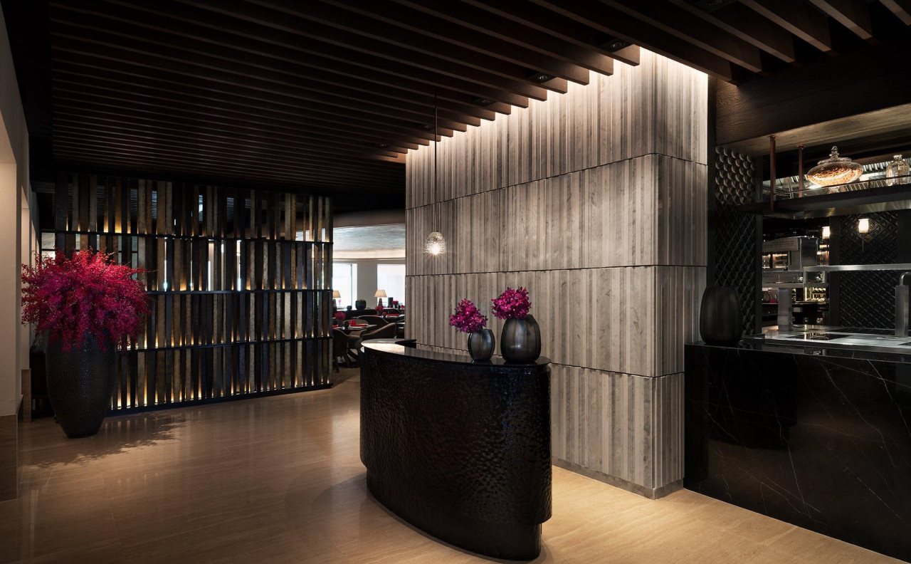 The Sukhothai 16